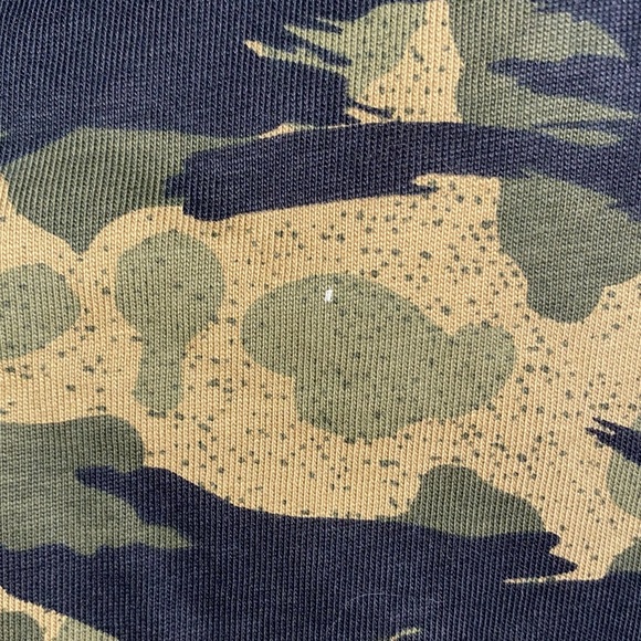 Carhartt Boys Youth Long Sleeve Crewneck Tee Blind Duck Camo size Large 14/16 - Picture 8 of 11